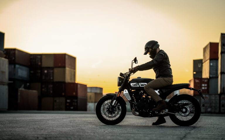 Brixton Crossfire 500: immagini ufficiali