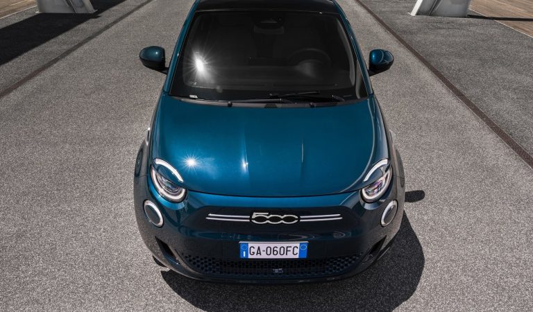 Fiat 500 “la Prima” berlina: immagini ufficiali