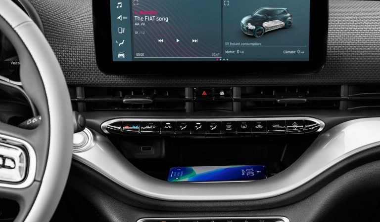 Fiat 500 “la Prima” berlina: immagini ufficiali