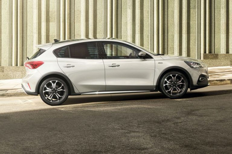 Nuova Ford Focus 2020: immagini ufficiali