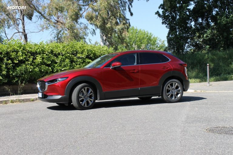 Mazda CX-30 Skyactiv-X: la prova su strada
