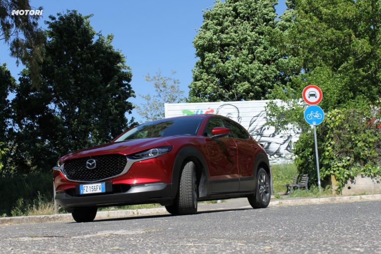 Mazda CX-30 Skyactiv-X: la prova su strada