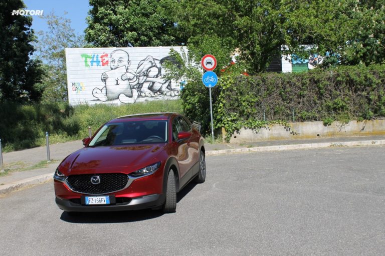 Mazda CX-30 Skyactiv-X: la prova su strada