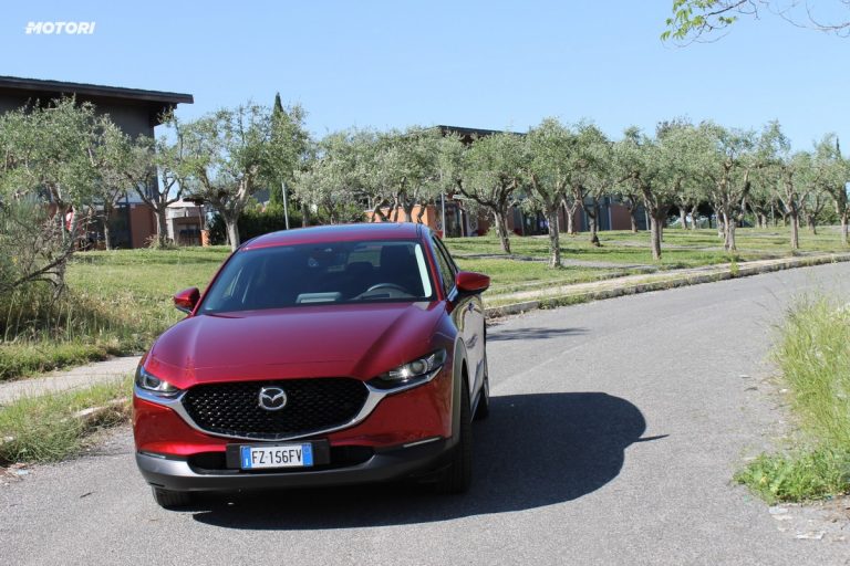 Mazda CX-30 Skyactiv-X: la prova su strada