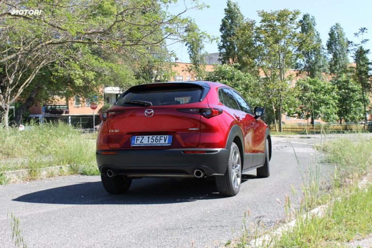 Mazda CX-30 Skyactiv-X: la prova su strada