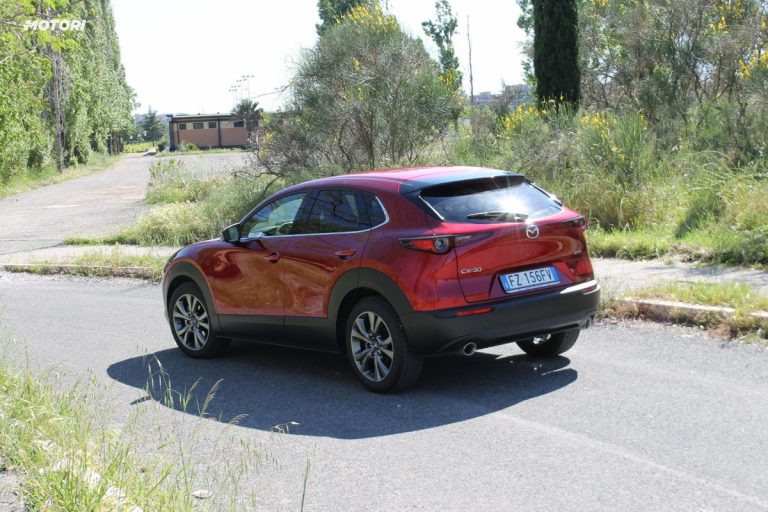 Mazda CX-30 Skyactiv-X: la prova su strada