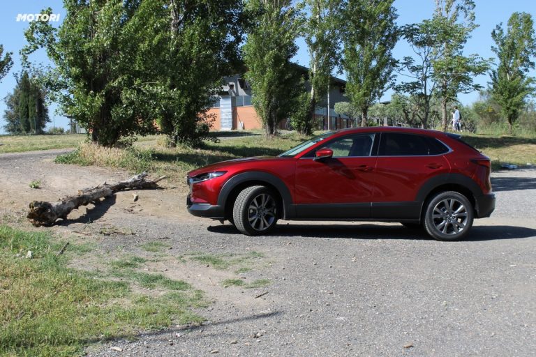 Mazda CX-30 Skyactiv-X: la prova su strada
