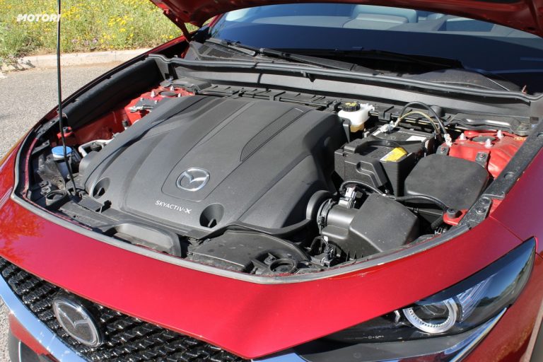 Mazda CX-30 Skyactiv-X: la prova su strada
