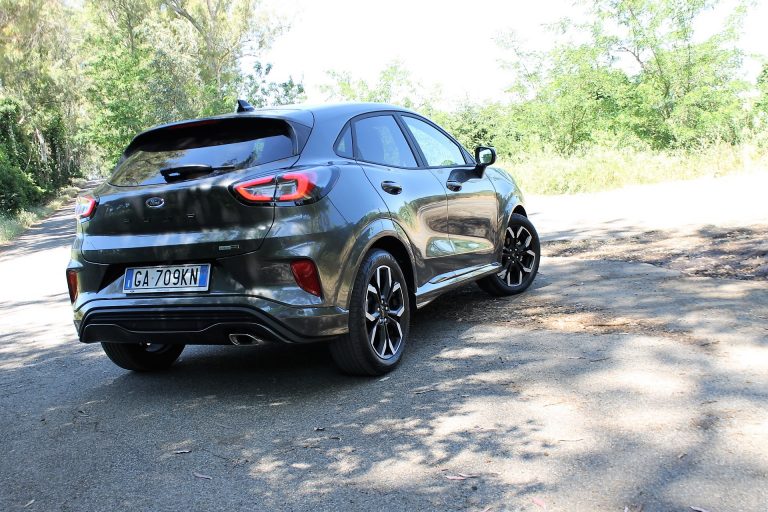 Ford Puma 1.0 EcoBoost Hybrid ST-LINE X, la prova su strada