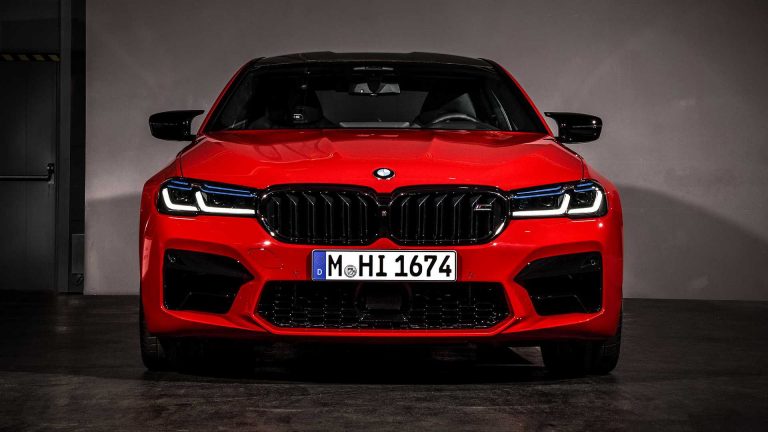 BMW M5 restyling 2020: immagini ufficiali