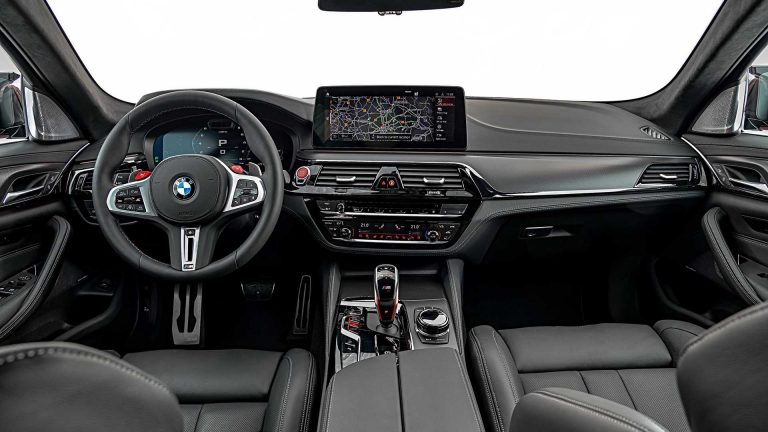 BMW M5 restyling 2020: immagini ufficiali