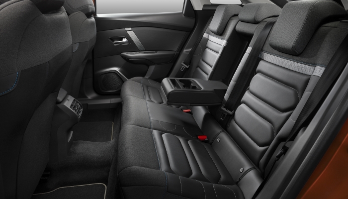 Nuove Citroen C4 e Ë-C4: immagini ufficiali