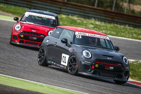 Mini Challenge 2020: le immagini ufficiali