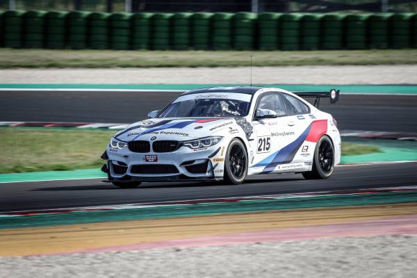 Il BMW Team Italia a caccia del Campionato Italiano Gran Turismo