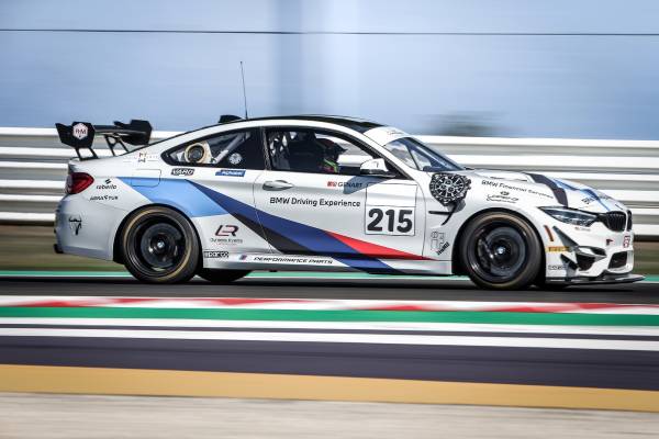 Il BMW Team Italia a caccia del Campionato Italiano Gran Turismo