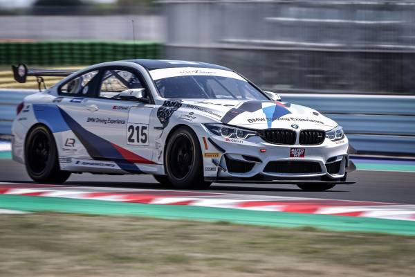 Il BMW Team Italia a caccia del Campionato Italiano Gran Turismo
