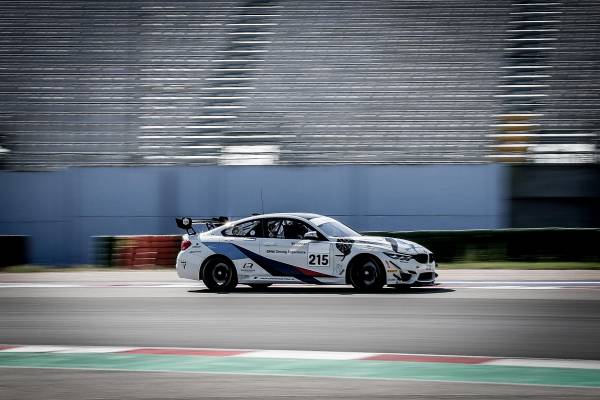 Il BMW Team Italia a caccia del Campionato Italiano Gran Turismo