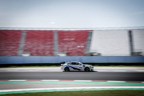 Il BMW Team Italia a caccia del Campionato Italiano Gran Turismo
