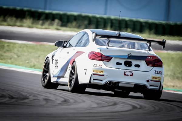 Il BMW Team Italia a caccia del Campionato Italiano Gran Turismo