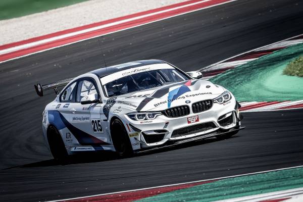Il BMW Team Italia a caccia del Campionato Italiano Gran Turismo