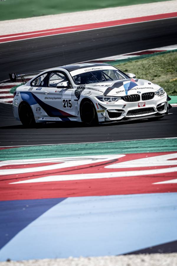 Il BMW Team Italia a caccia del Campionato Italiano Gran Turismo