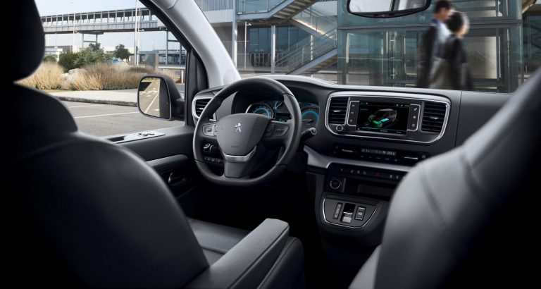 Peugeot e-Traveller: immagini ufficiali