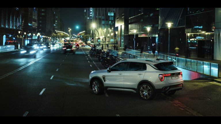 Lynk&Co 01: immagini ufficiali