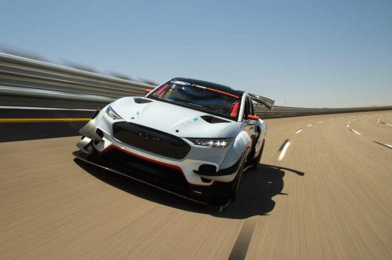 Ford Mustang Mach-E 1400 Concept: immagini ufficiali