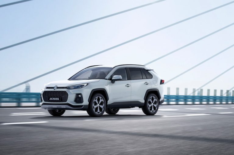 Suzuki Across: immagini ufficiali