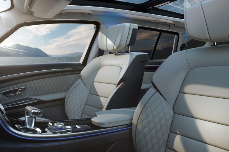 Renault Espace Initiale Paris 2020: nuove immagini ufficiali