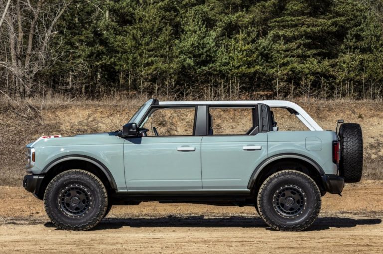 Ford Bronco 2021: immagini ufficiali