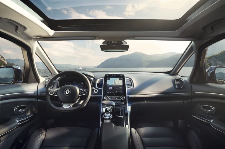 Renault Espace Initiale Paris 2020: nuove immagini ufficiali