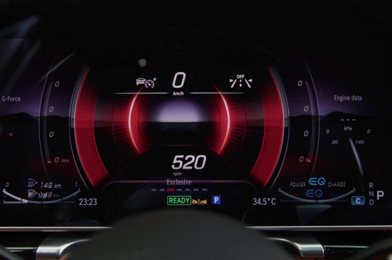 Mercedes Classe S 2021, nuovo sistema infotainment MBUX