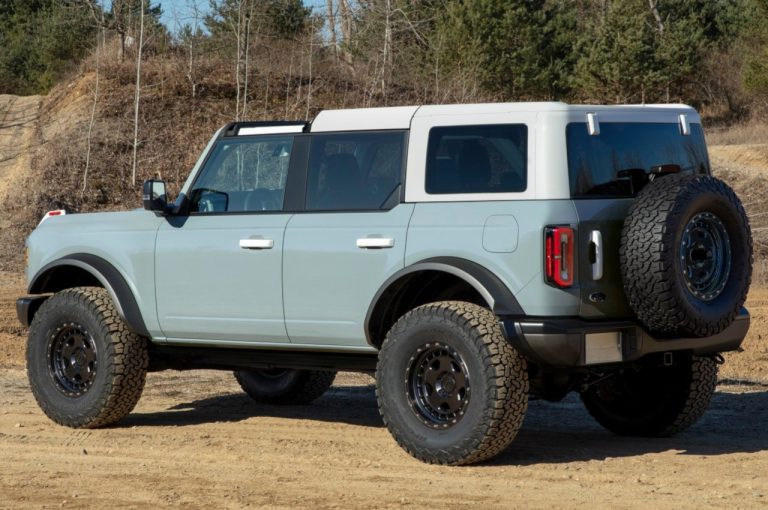 Ford Bronco 2021: immagini ufficiali