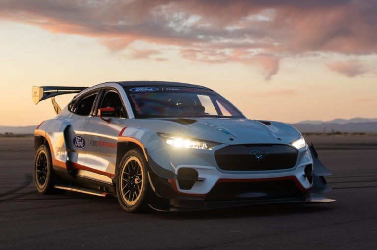 Ford Mustang Mach-E 1400 Concept: immagini ufficiali
