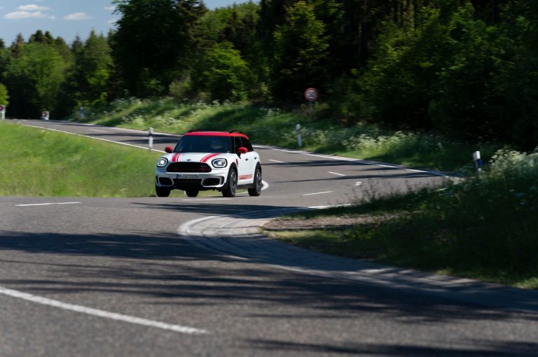 Mini John Cooper Works Countryman 2021: immagini ufficiali
