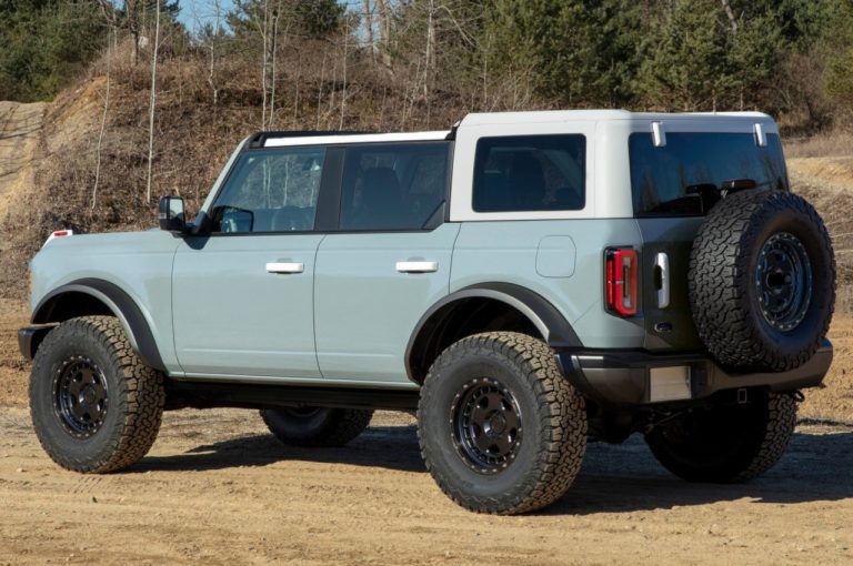 Ford Bronco 2021: immagini ufficiali