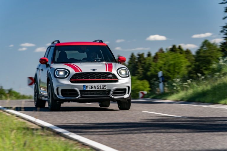 Mini John Cooper Works Countryman 2021: immagini ufficiali