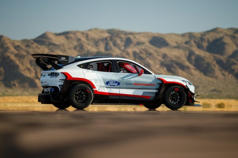 Ford Mustang Mach-E 1400 Concept: immagini ufficiali