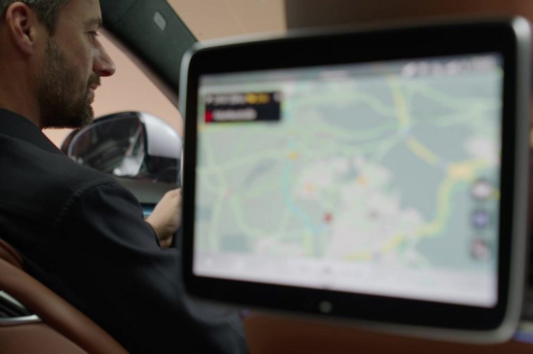 Mercedes Classe S 2021, nuovo sistema infotainment MBUX