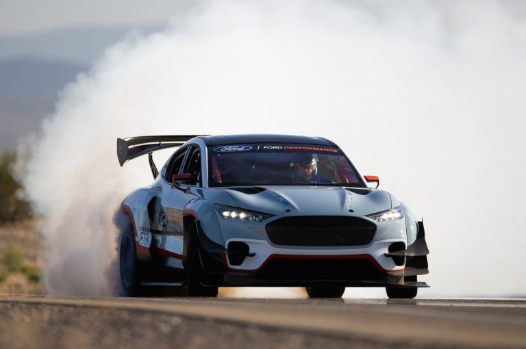 Ford Mustang Mach-E 1400 Concept: immagini ufficiali