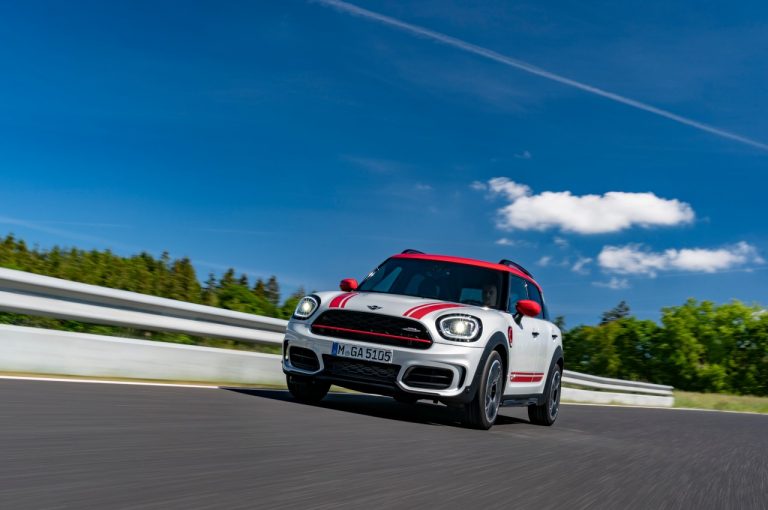 Mini John Cooper Works Countryman 2021: immagini ufficiali