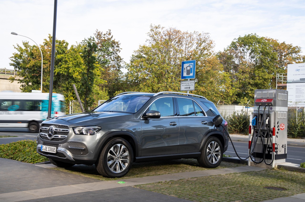 Mercedes EQC, soluzioni di ricarica: immagini ufficiali