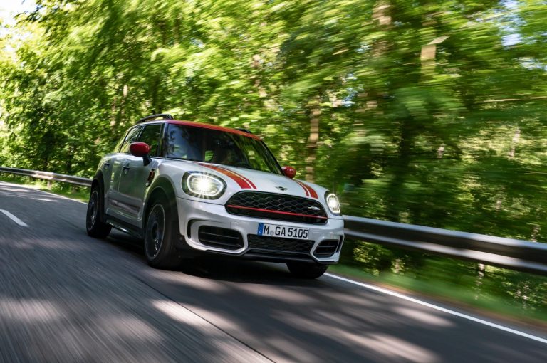 Mini John Cooper Works Countryman 2021: immagini ufficiali