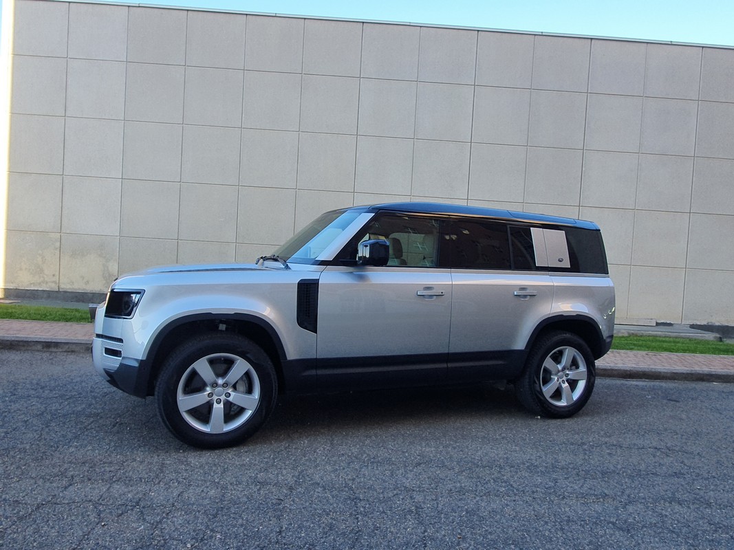 Land Rover Defender 2020: primo contatto