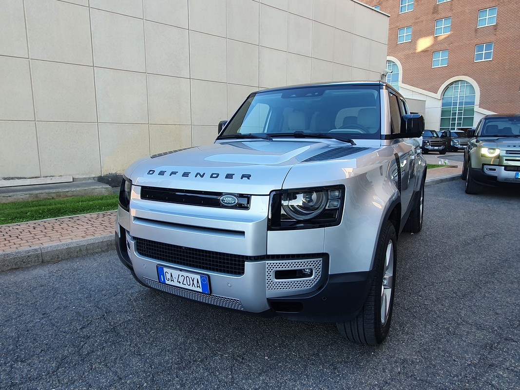 Land Rover Defender 2020: primo contatto
