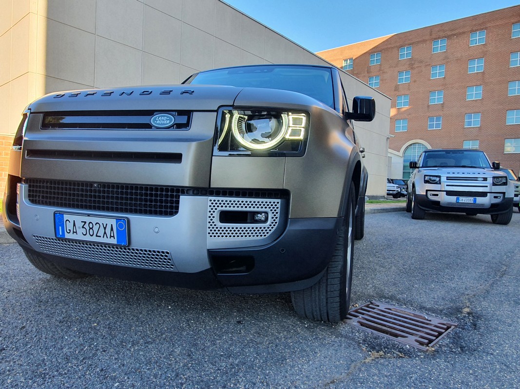 Land Rover Defender 2020: primo contatto