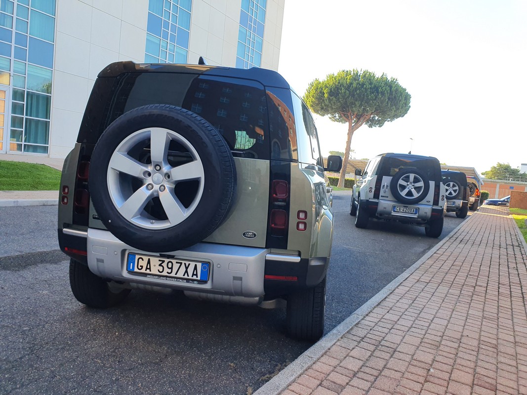 Land Rover Defender 2020: primo contatto