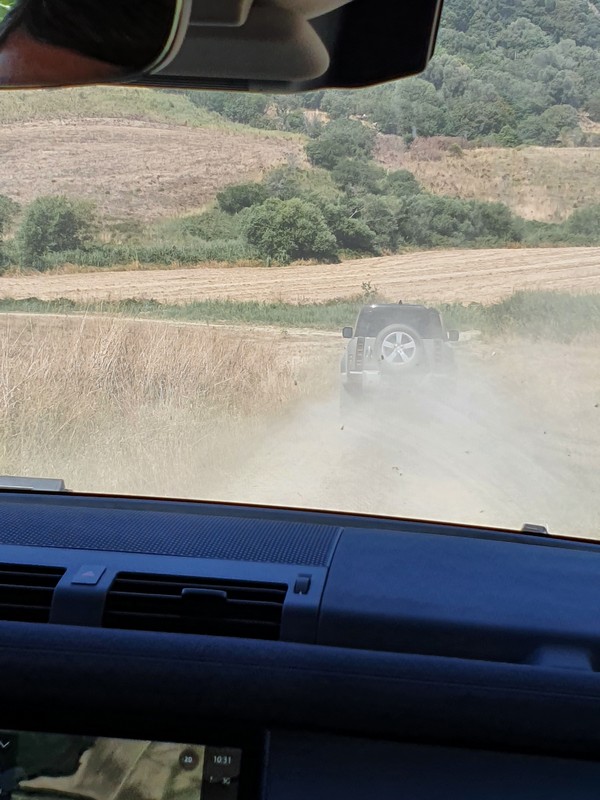 Land Rover Defender 2020: primo contatto