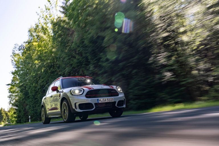 Mini John Cooper Works Countryman 2021: immagini ufficiali